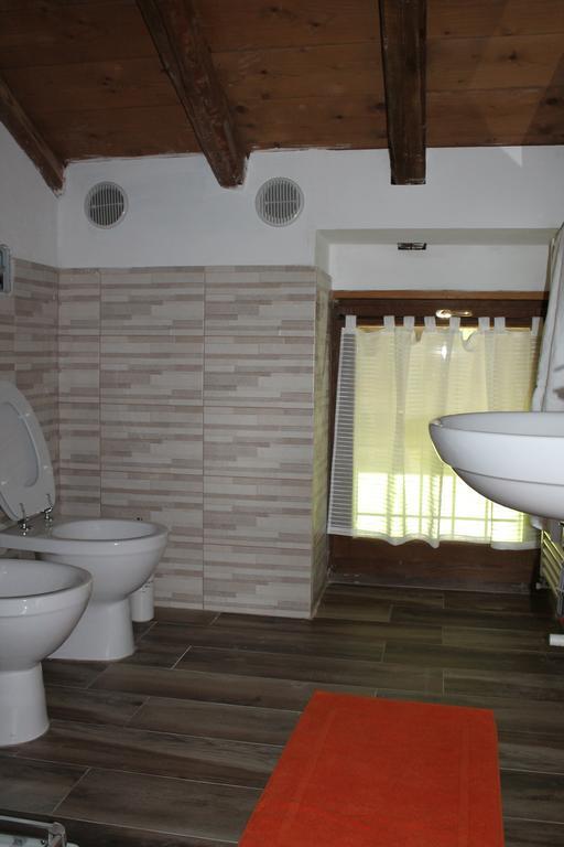 Agriturismo Helianthus Oleggio Habitación foto