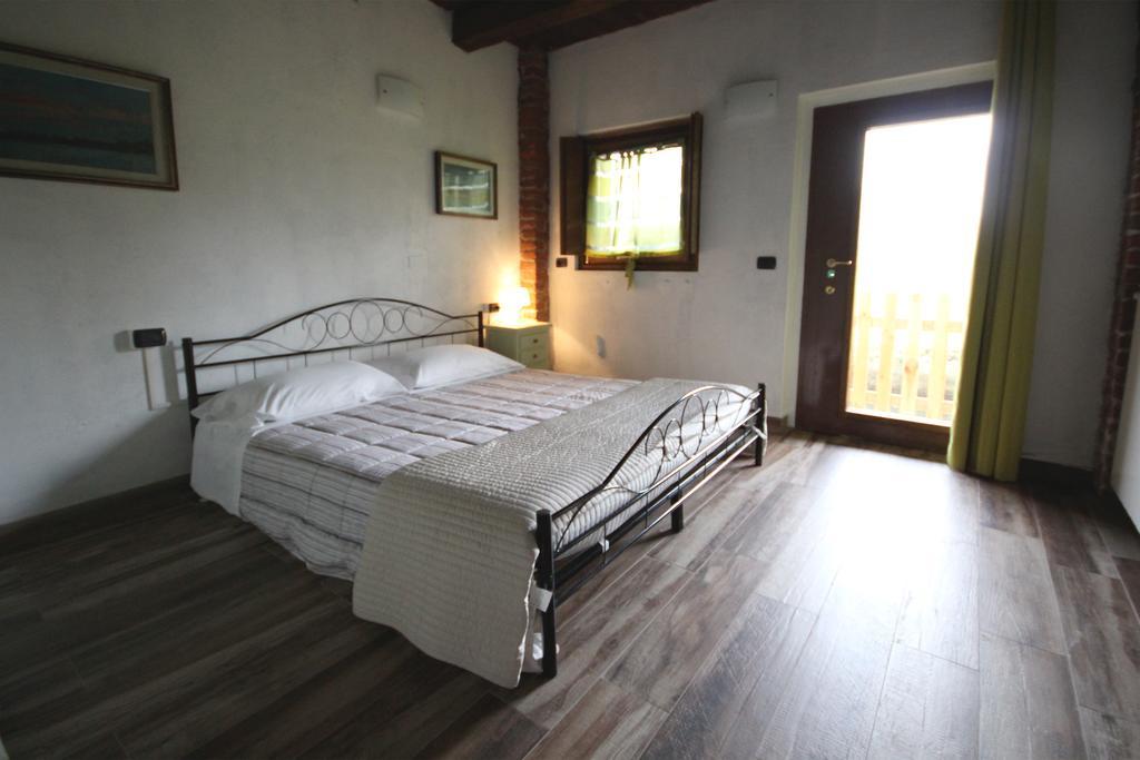 Agriturismo Helianthus Oleggio Exterior foto
